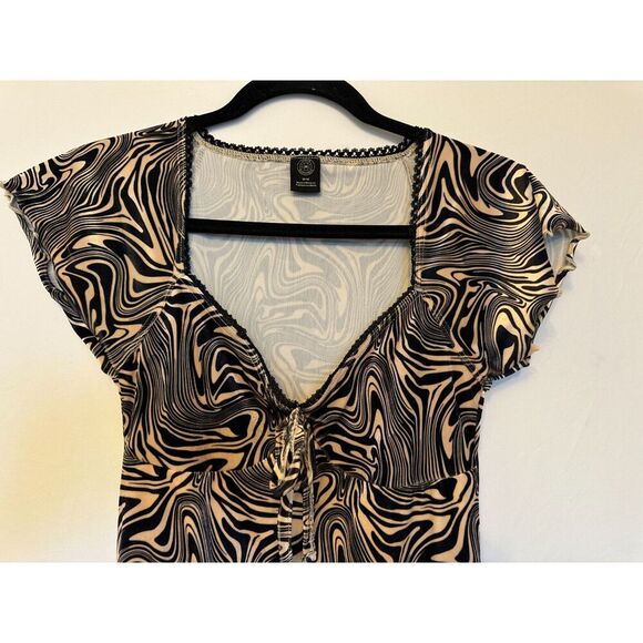 Urban Outfitters Velvet Milly Romper Size Medium - Picture 6 of 8